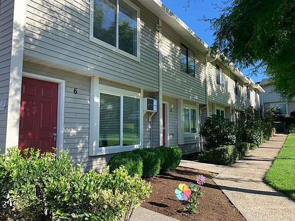 3rd image of 5114 NE 34th St #C5