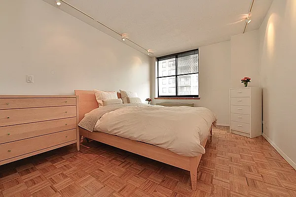 Rented by Noble Realty | media 31