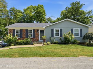 9218 Watterson Trl, Jeffersontown, KY 40299
