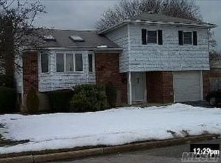1194 Julia Ln, Bellmore, NY 11710