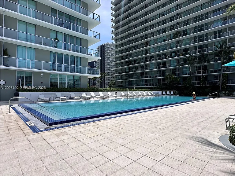 1111 SW 1st Ave #1525 — Photo 41