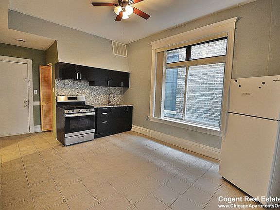 4th image of 1249 N Artesian Ave #2F