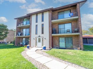 15308 Treetop Dr APT 1B, Orland Park, IL 60462