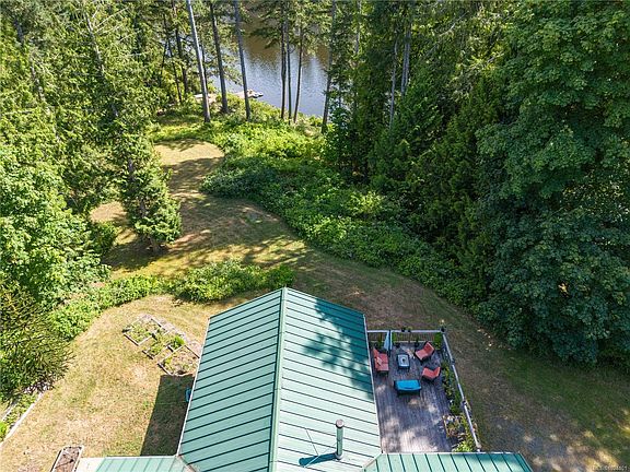 3rd image of 1813 Rugg Rd