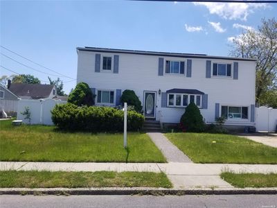 14 Clark St, West Babylon, NY, 11704