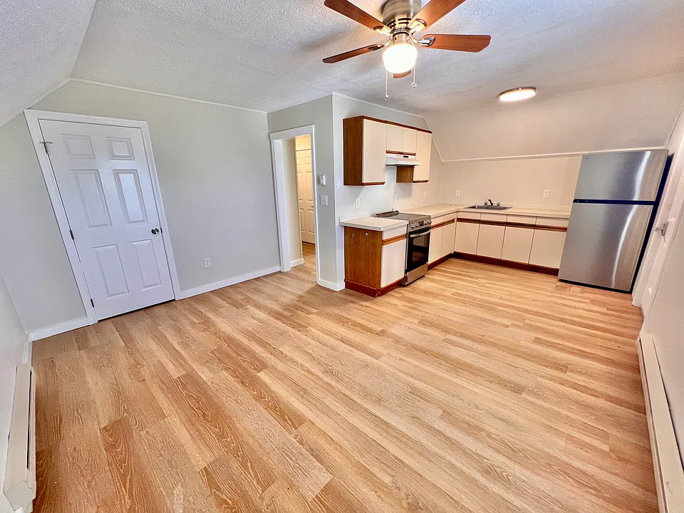 412 Rantoul St #2