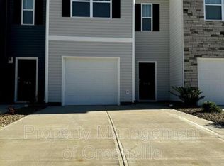 745 Embark Cir, Greer, SC 29651