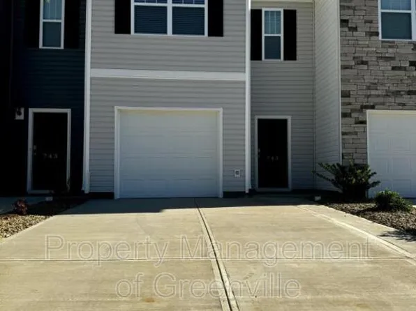 745 Embark Cir, Greer, SC 29651