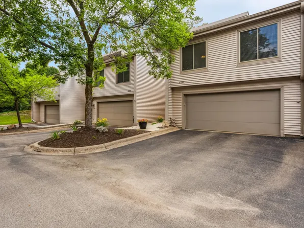 8396 137th Ct, Apple Valley, MN 55124