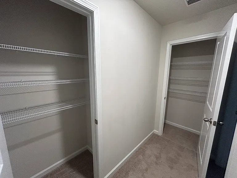 324 Vaccaro Dr — Photo 29