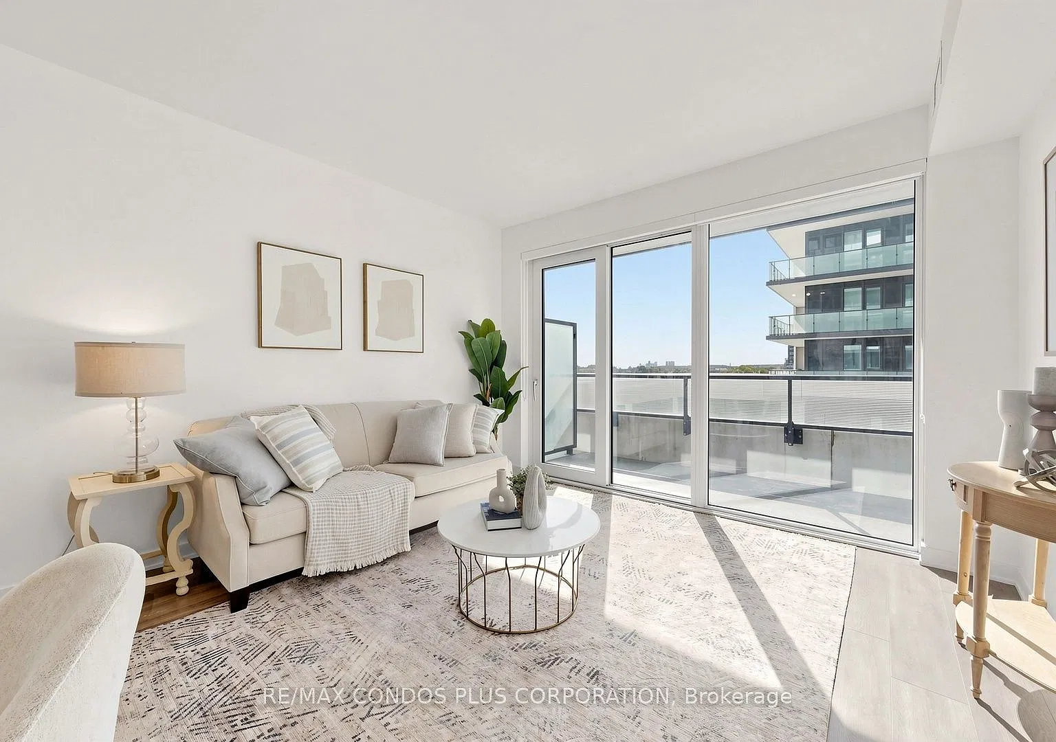 3 bed, $3,250 — Photo 2