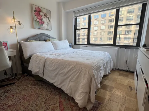 345 East 80th Street image 1 of 17