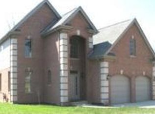 407 E Rockland Rd, Libertyville, IL 60048