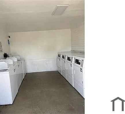 5443 W Orangewood Ave #8 — Photo 13
