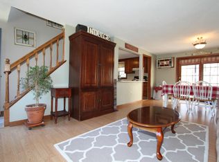 17 Leo J Ln, Manchester, CT 06042