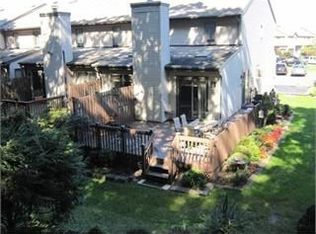 39 Elm Ter, Flemington, NJ 08822