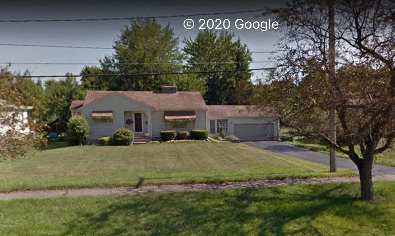19 Johnston Pl photo 1