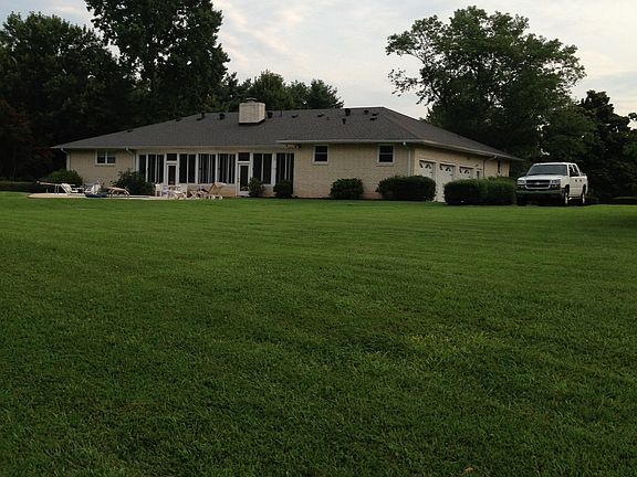 3rd image of 101 Rolling Green Cir