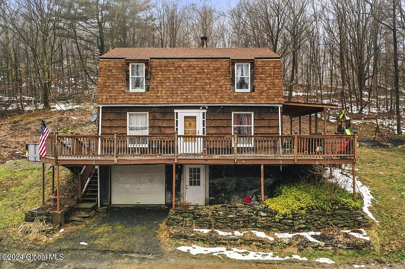 2nd image of 429 Beattie Hollow Road