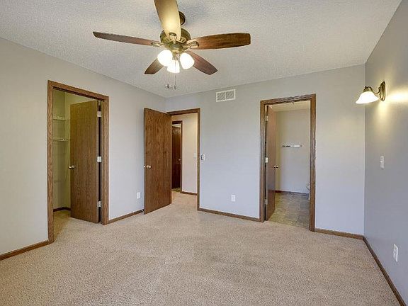 3rd image of 1443 Idlewild Ln