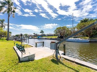 1990 Greenlawn Dr, Englewood, FL 34223