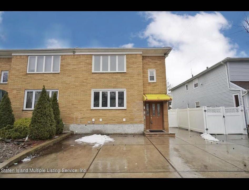 1st image of 214 Giffords Ln Floor 1