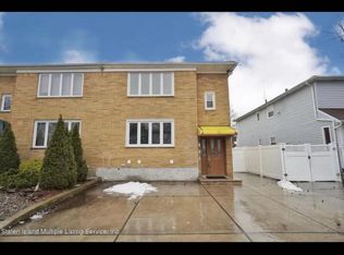 214 Giffords Ln FLOOR 1, Staten Island, NY 10308