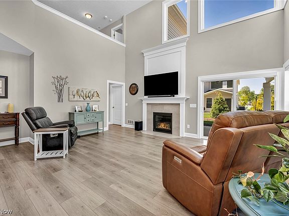 3rd image of 606 Monteforte Ct #43