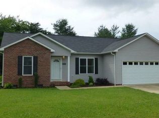 1005 Atherstone St NW, Conover, NC 28613