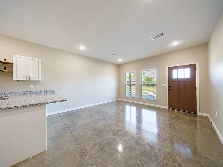 251 Scott Dr #A — Photo 8