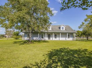 2819 County Road 48, Rosharon, TX 77583