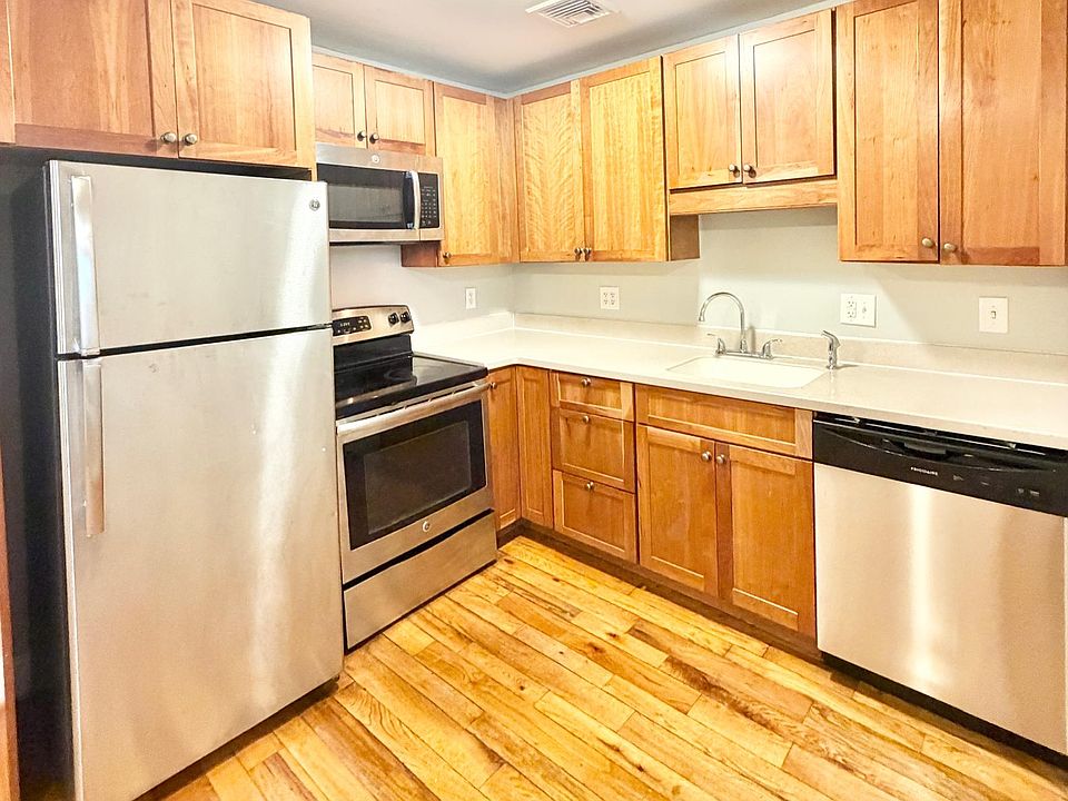 1st image of 28 E Grand Ave #Bc
