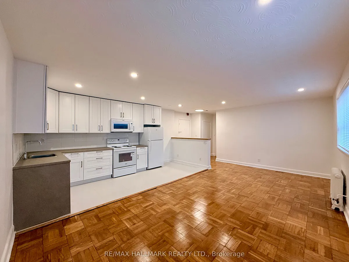 Building Photo - 57 Rawlinson Ave #6