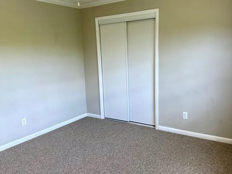 2349 Marco Cir — Photo 10