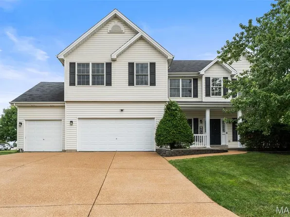 771 Avondale Dr, Saint Peters, MO 63376