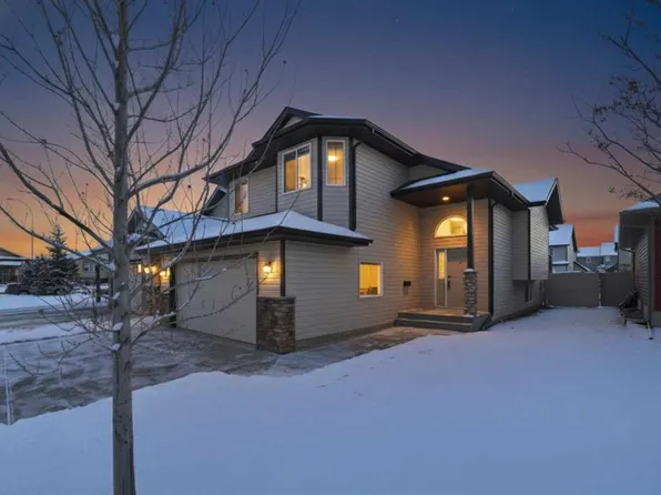 9 N Thomas Pl, Red Deer, AB T4P 0L7