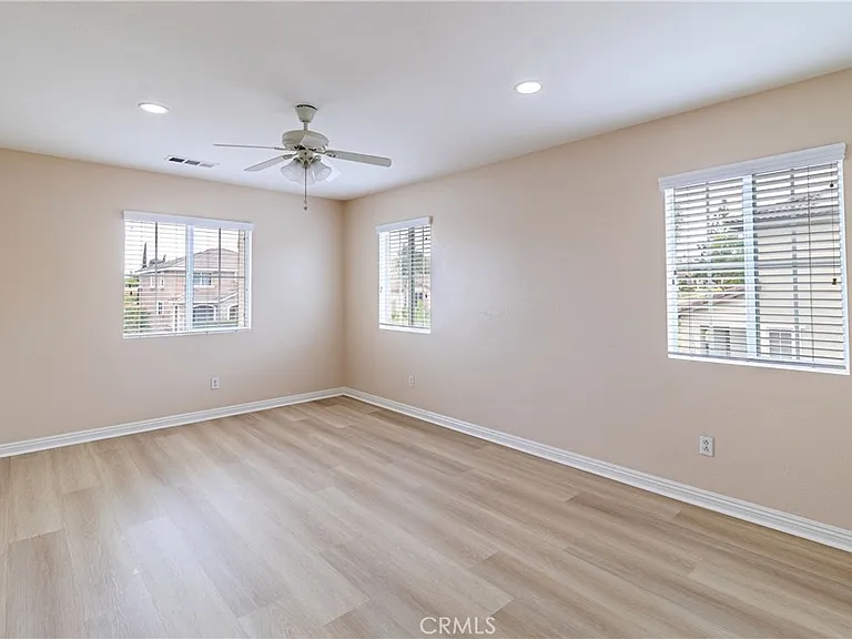 2272 Mary Clare St — Photo 18