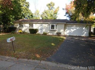 1705 Cardinal Dr, Galesburg, IL 61401