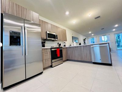 10300 NW 66th St #101, Doral, FL, 33178