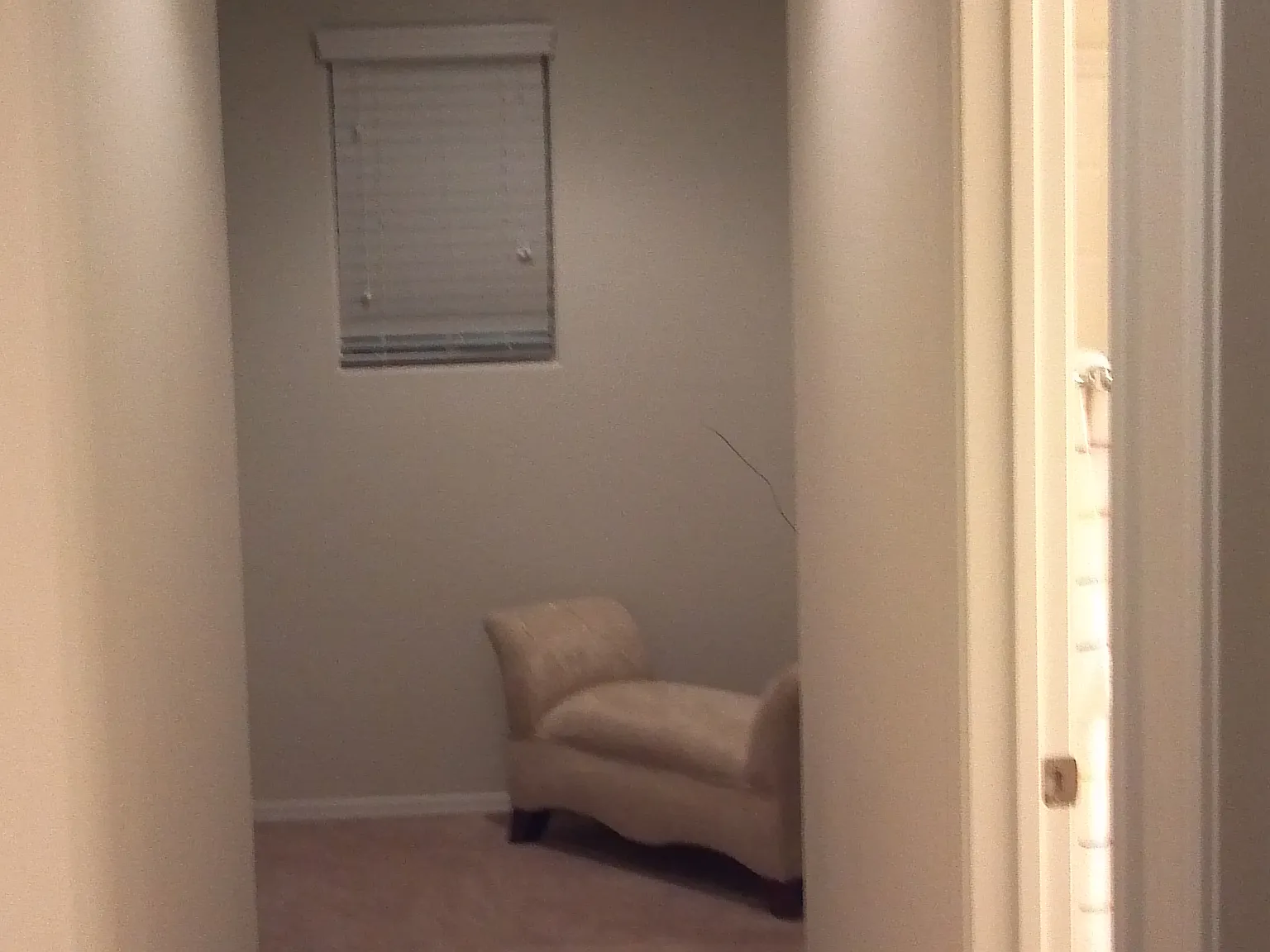 3 bed, 2.5 bath, 1449 sqft, $1,700 — Photo 4