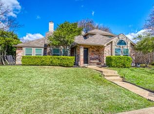 8805 Greentree Dr, Rowlett, TX 75088