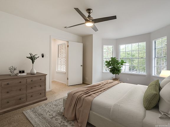 4th image of 6250 Broadmeadow
