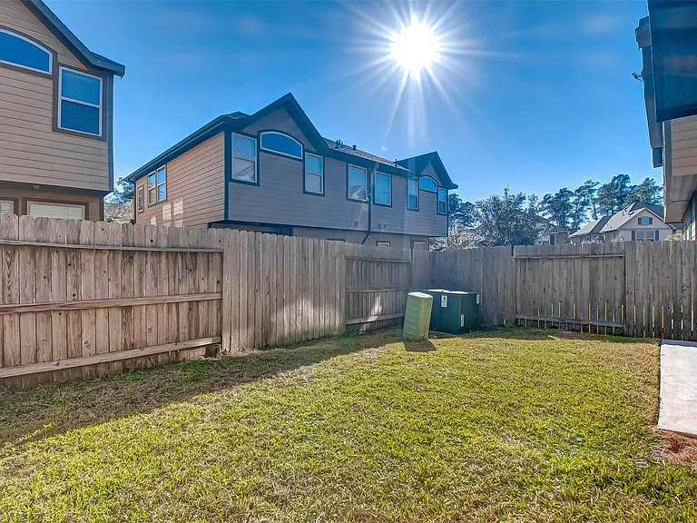 20 Cheswood Manor Ct — Photo 23