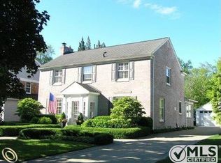 67 Stanton Ln, Grosse Pointe Farms, MI 48236