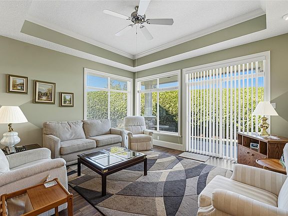 4th image of 447 Pym St N #24