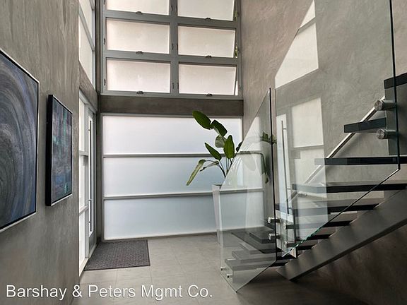 5th image of 10683 Holman Ave APT 1