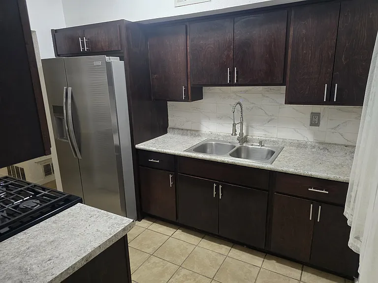 5828 Blackhawk Dr — Photo 7