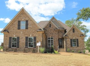 321 Ironwood Cir #70, Gallatin, TN 37066
