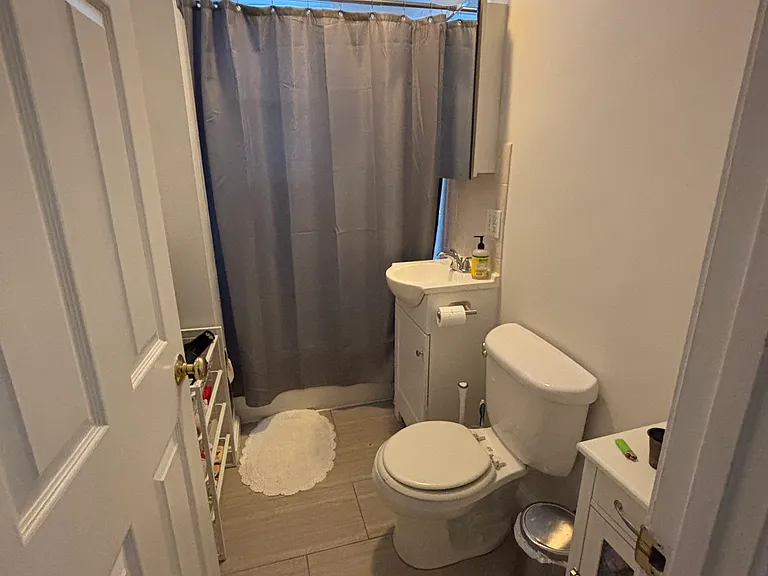 218 Hanover St #1 — Photo 5