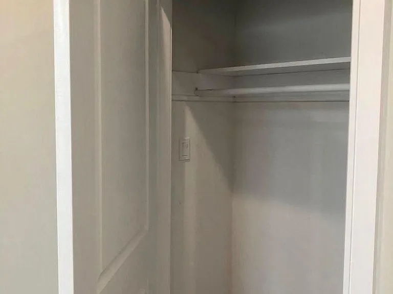 1229 N Franklin St #3R — Photo 15